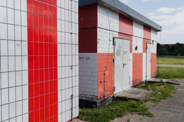 002. Colorful Gem in Southern Berlin - Image 2