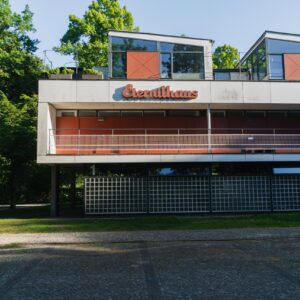 162. Vintage <br>Architecture