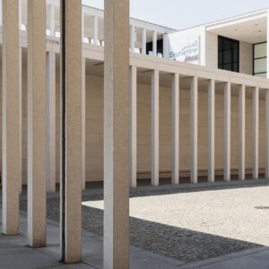 174. Modern <br>Columns