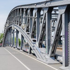 082. Large Metal Bridge