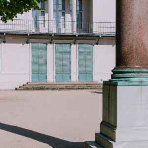 285. Elegance and Turquoise Accents