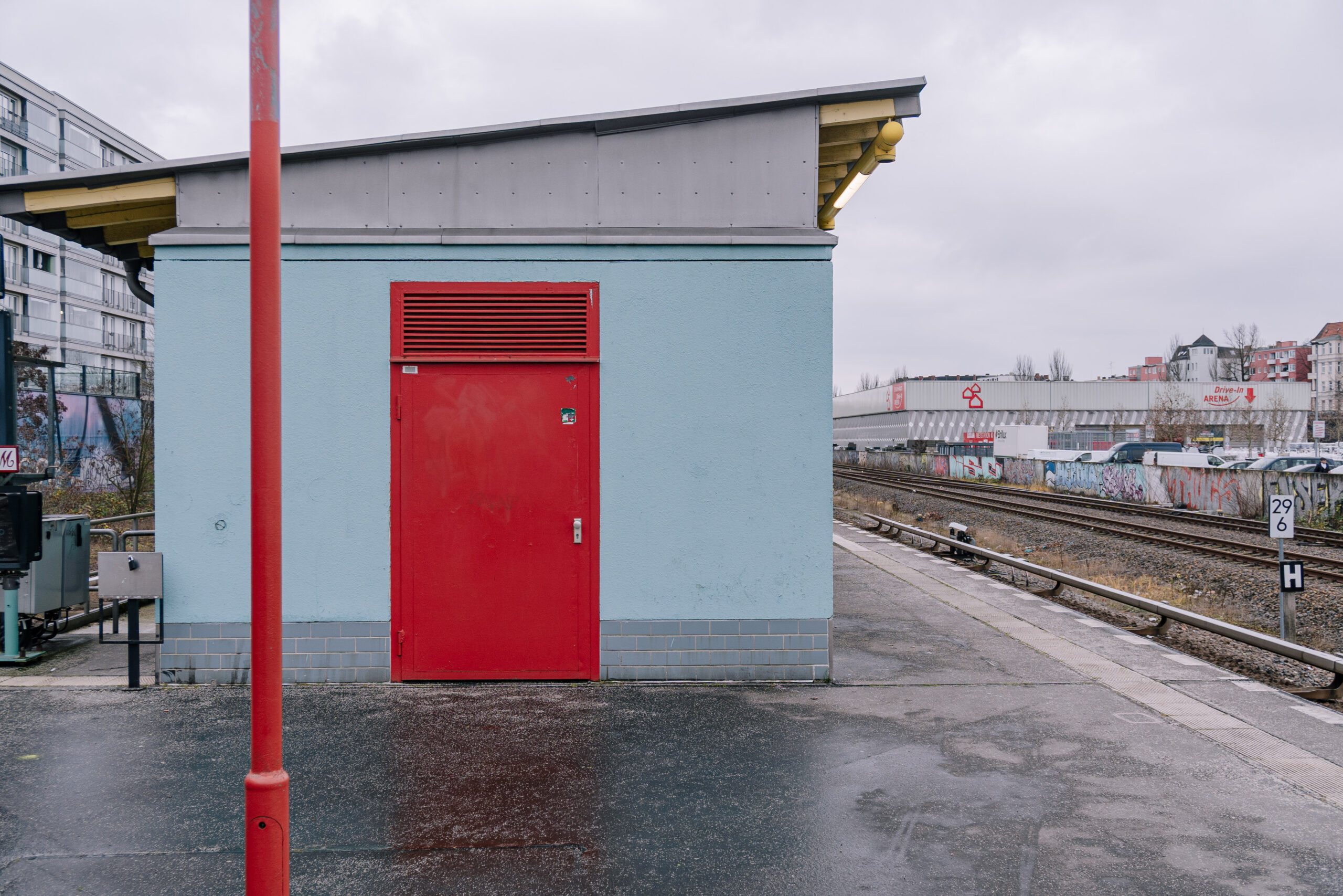 347. Red-Blue Platform Spot
