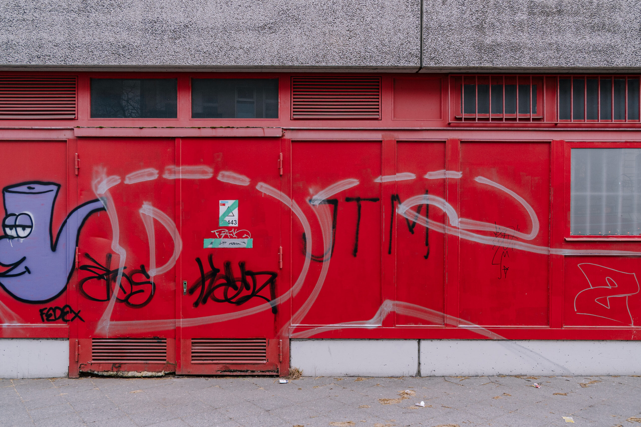 415. Red Metall Wall