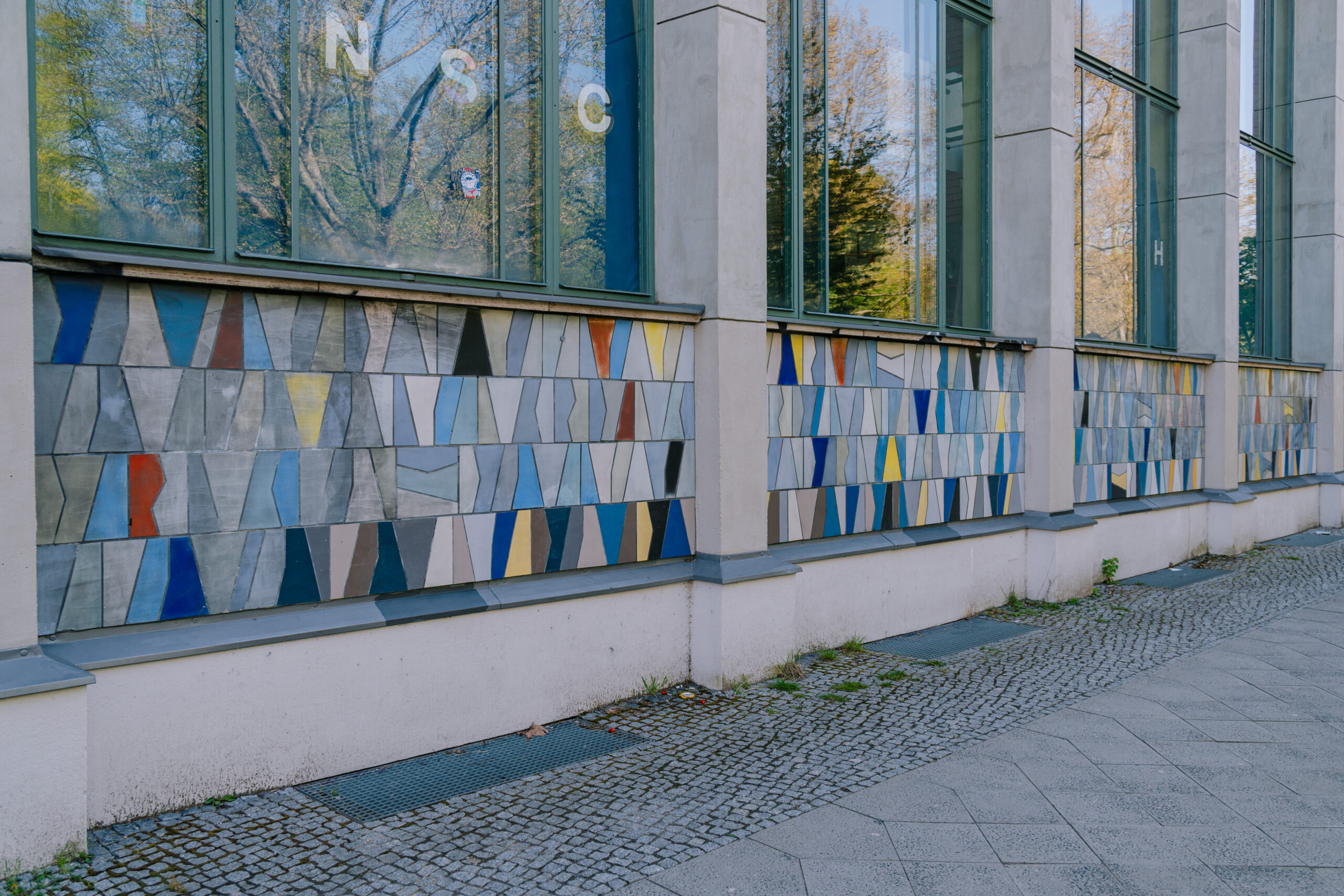 444. Mosaic Vintage Facade